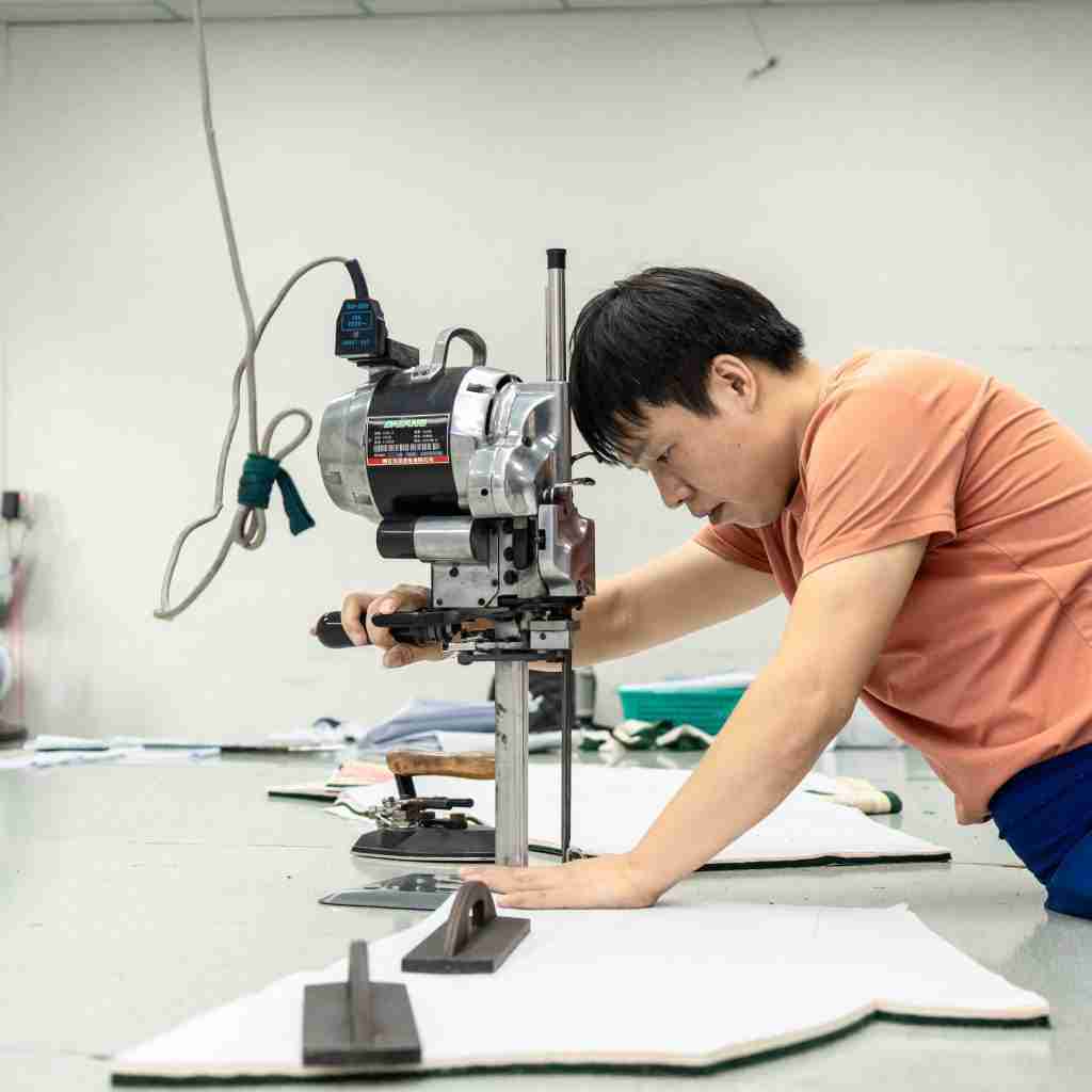 custom streetwear manufacturer for fashion brands