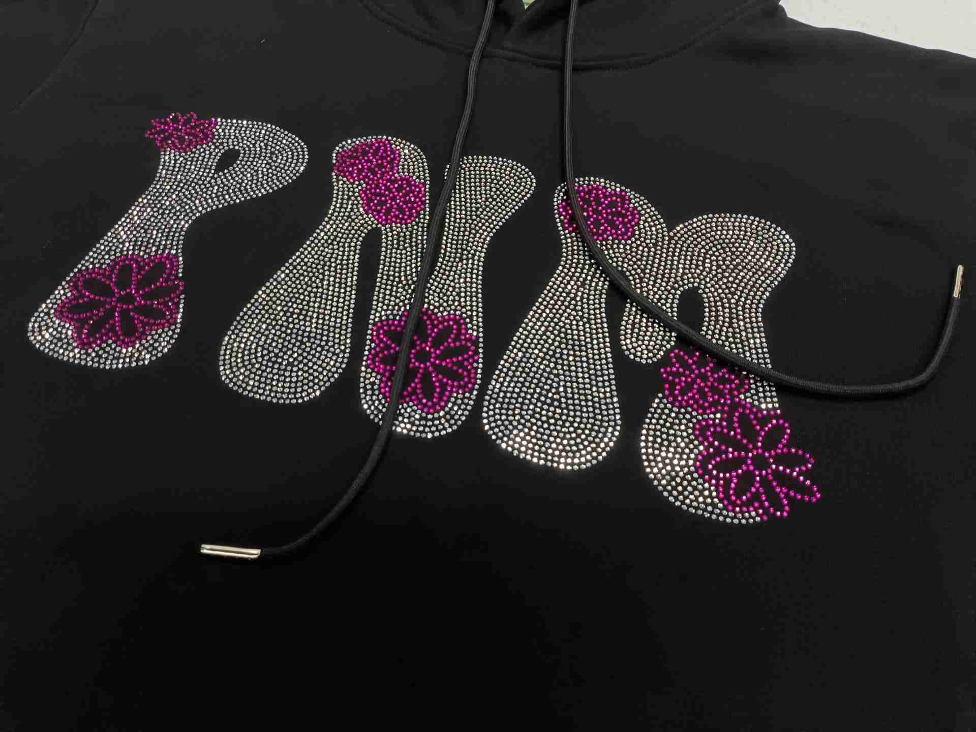 rhinestone decoration detail for custom streetwear